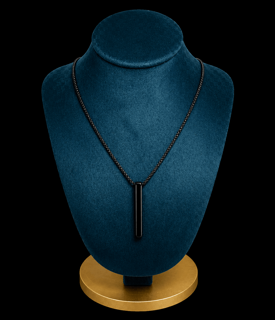 Collar con Dije Monolito Negro - BRØNNCollar con Dije Monolito NegroBrønnBRØNNNegroAcero inoxidableCollar con Dije Monolito Negro